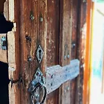 A Charming Alpine Chalet * Ensex